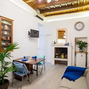 Apartamento Colosseum/panisperna Nina With Terrace, Roma